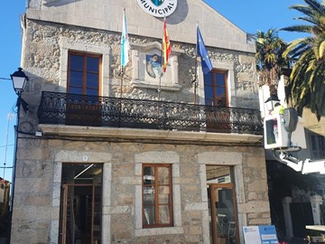 Instalación eléctrica en la nueva biblioteca municipal de Salvaterra