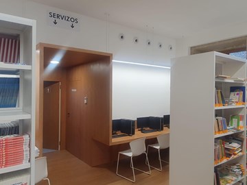 Instalación eléctrica en la nueva biblioteca municipal de Salvaterra