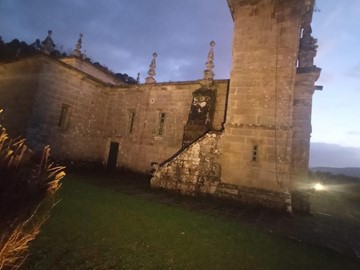 Nueva iluminación iglesia Barciademera, Covelo